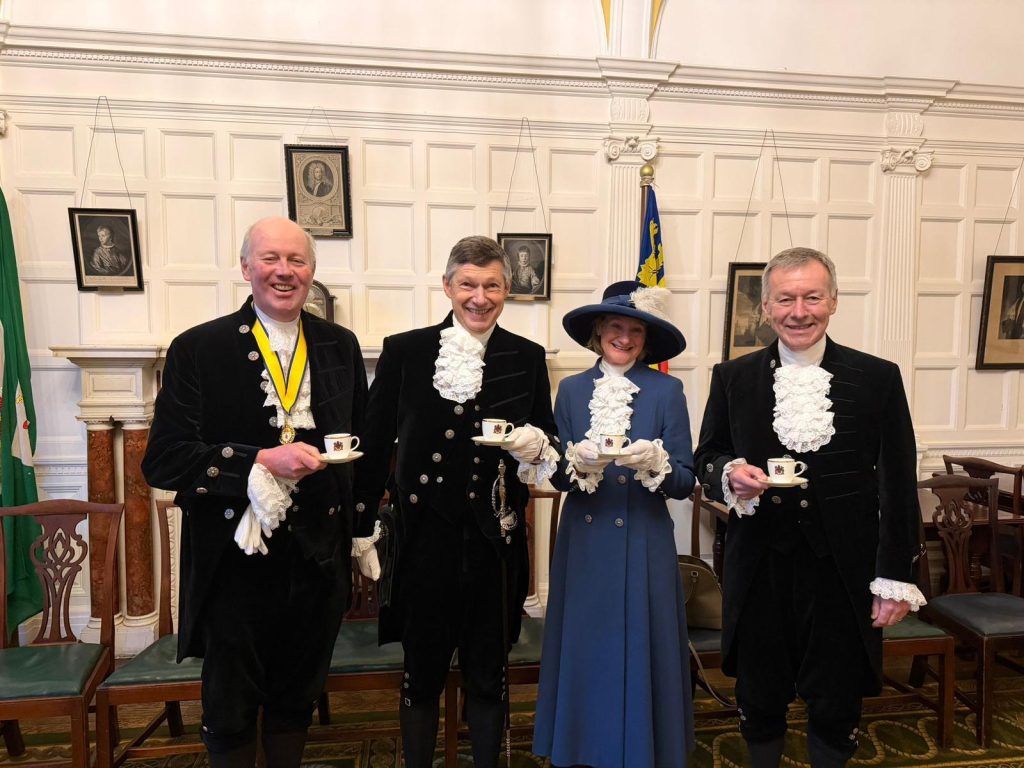 2145376e c84c 4b39 b018 d3985a963808