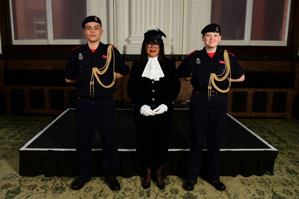 1230 Carmen Watson with The Cadets